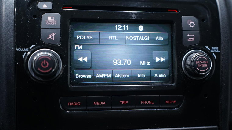 Vehicle Image 23