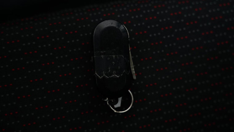 Vehicle Image 32