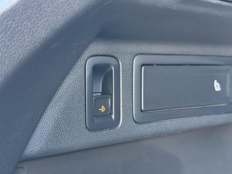 Vehicle Image 47