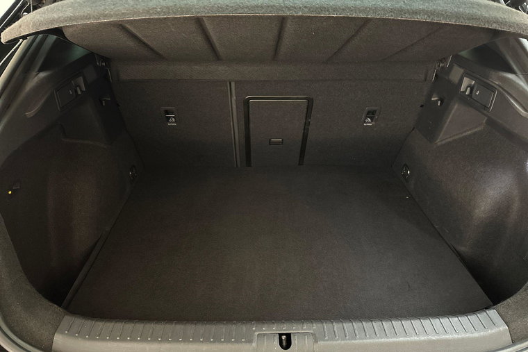 Vehicle Image 37