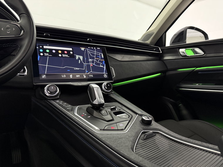 Vehicle Image 35