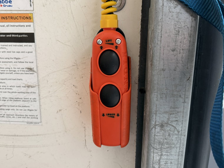 Vehicle Image 24
