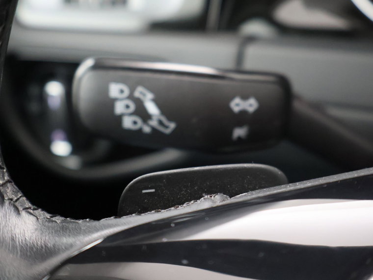 Vehicle Image 34