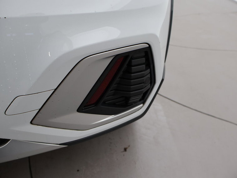 Vehicle Image 45