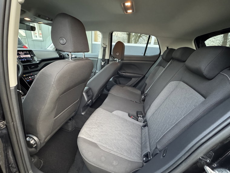 Vehicle Image 40