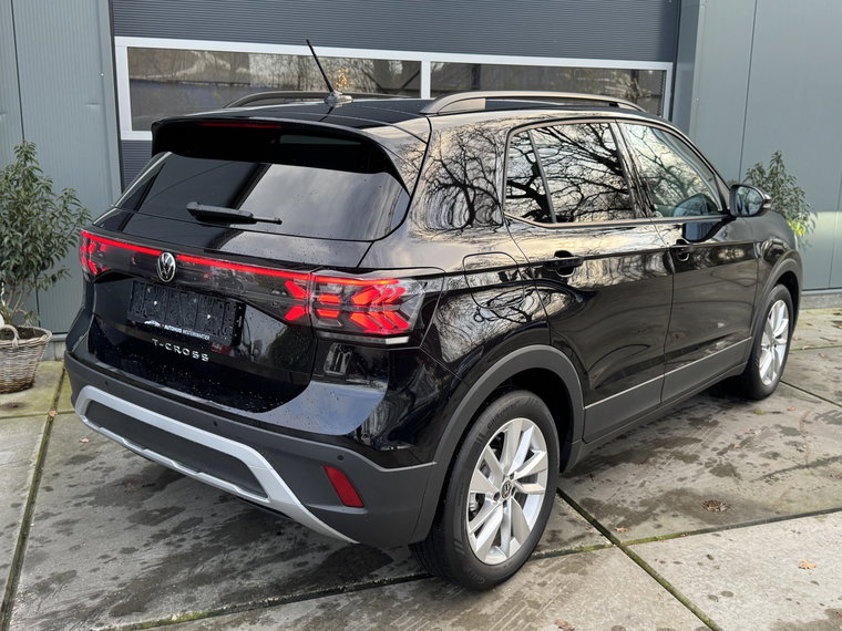 Vehicle Image 45