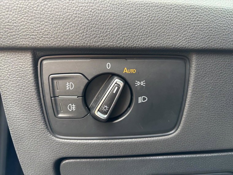 Vehicle Image 26