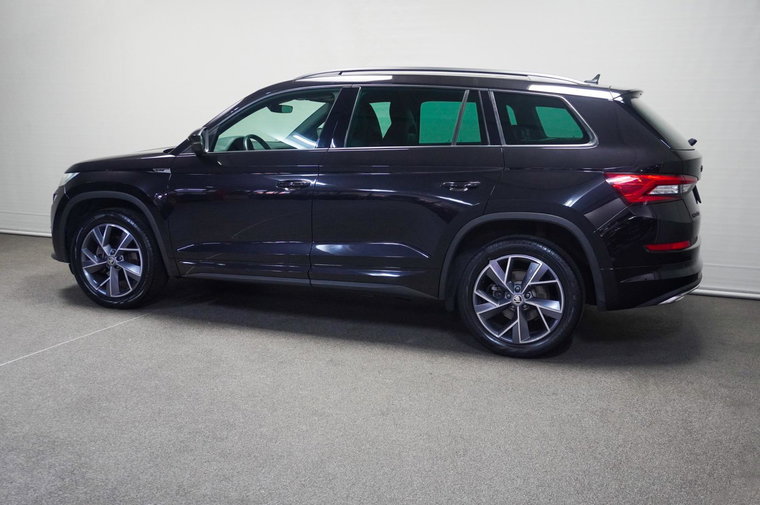 Vehicle Image 7