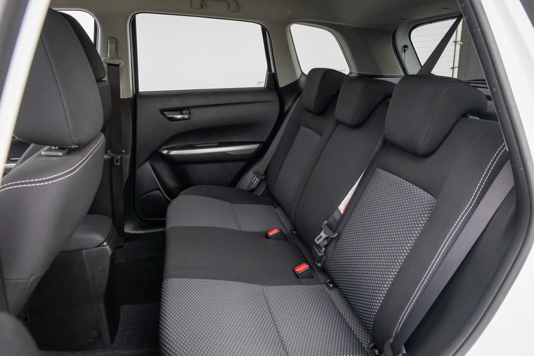 Vehicle Image 30