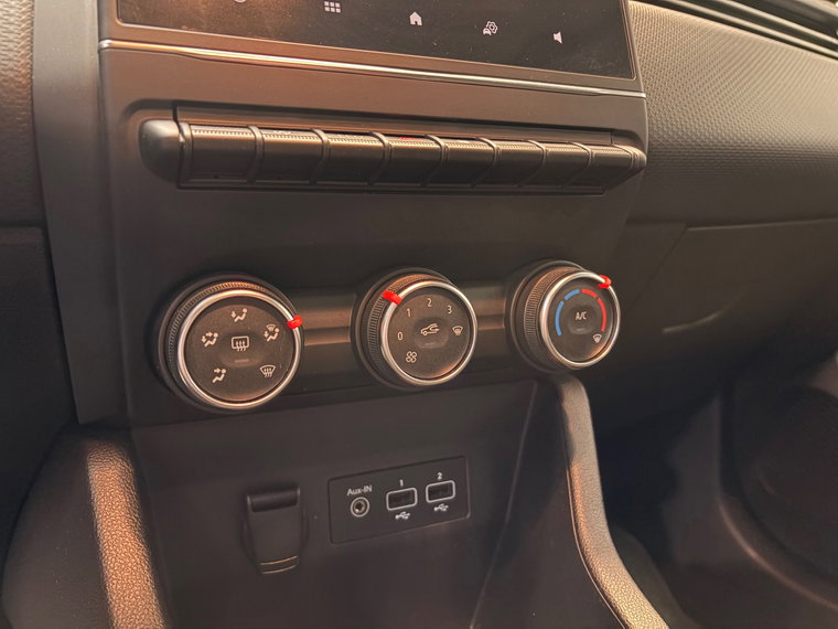 Vehicle Image 23
