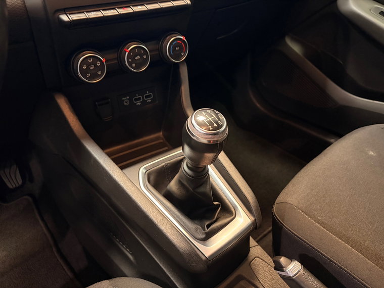 Vehicle Image 28