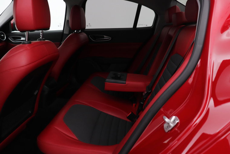 Vehicle Image 38
