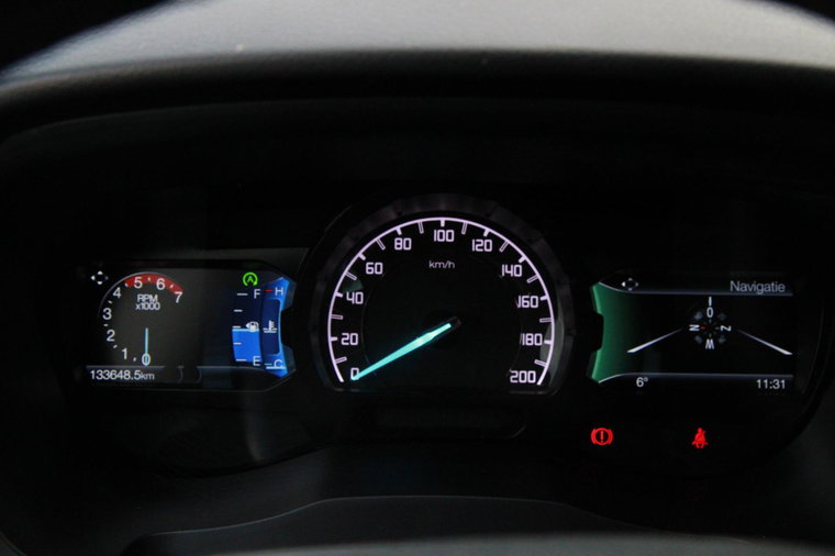 Vehicle Image 14