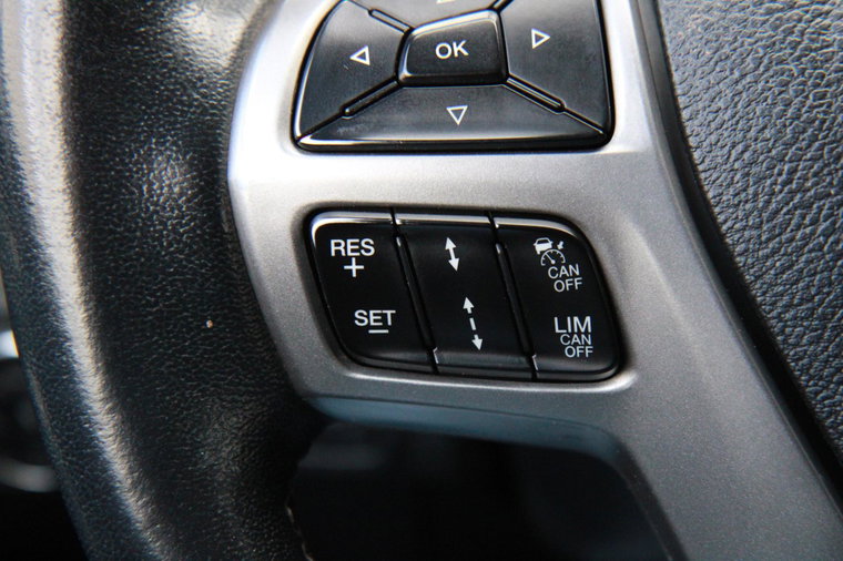 Vehicle Image 23