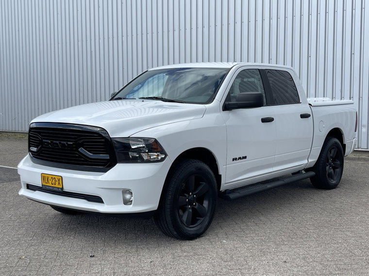 Vehicle Image 6