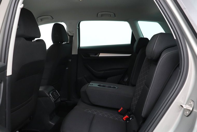 Vehicle Image 35
