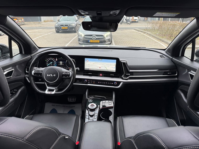 Vehicle Image 28