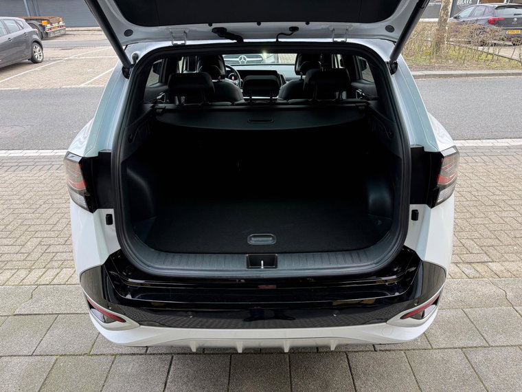 Vehicle Image 38