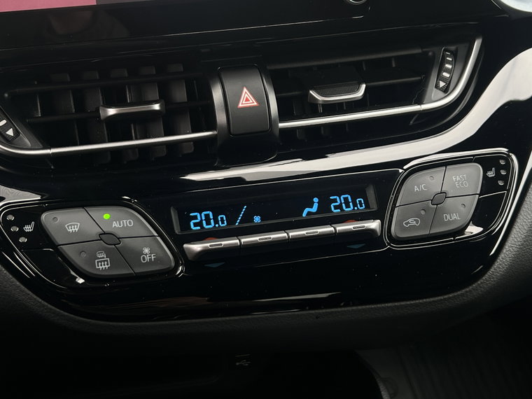 Vehicle Image 26