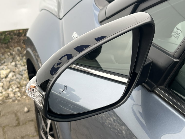Vehicle Image 36