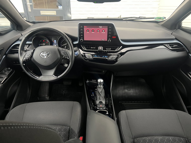Vehicle Image 11
