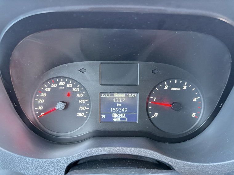 Vehicle Image 25