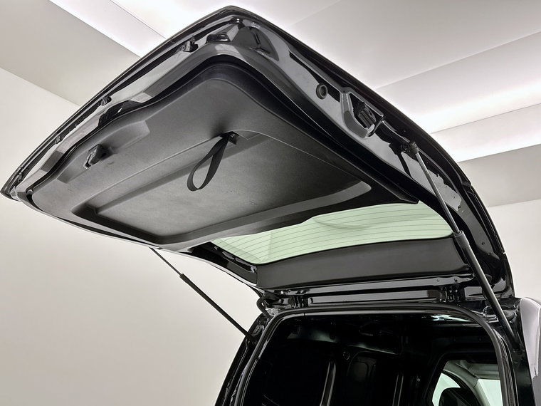 Vehicle Image 36