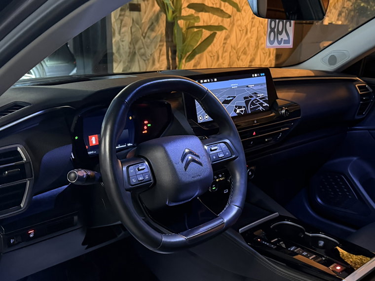 Vehicle Image 24