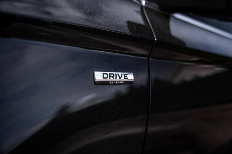 Vehicle Image 19