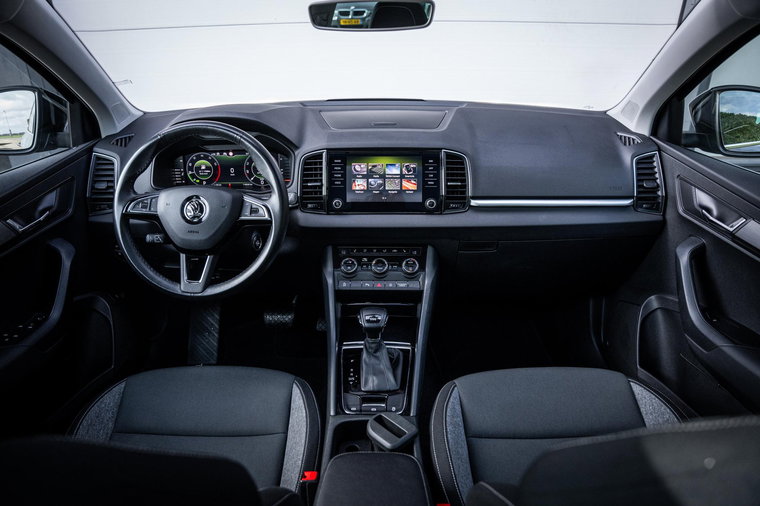 Vehicle Image 25