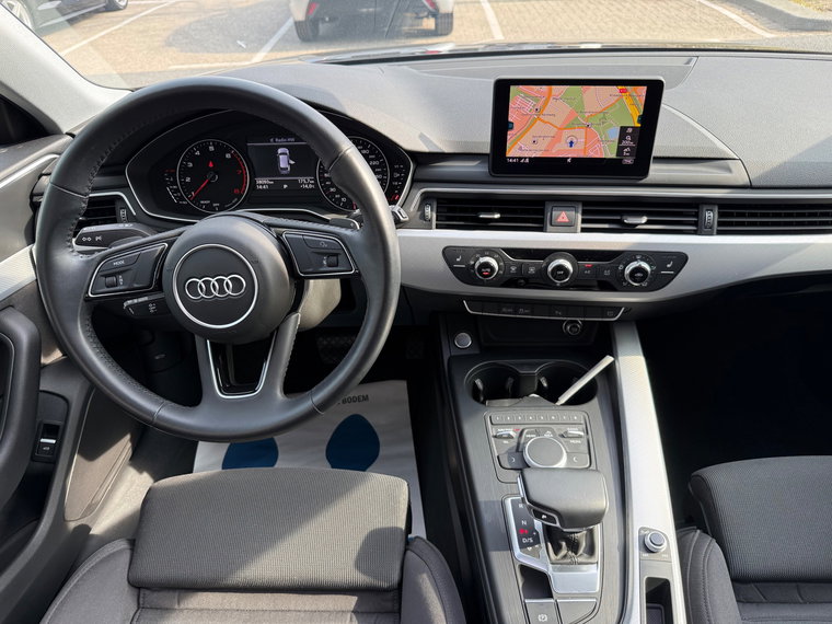 Vehicle Image 22
