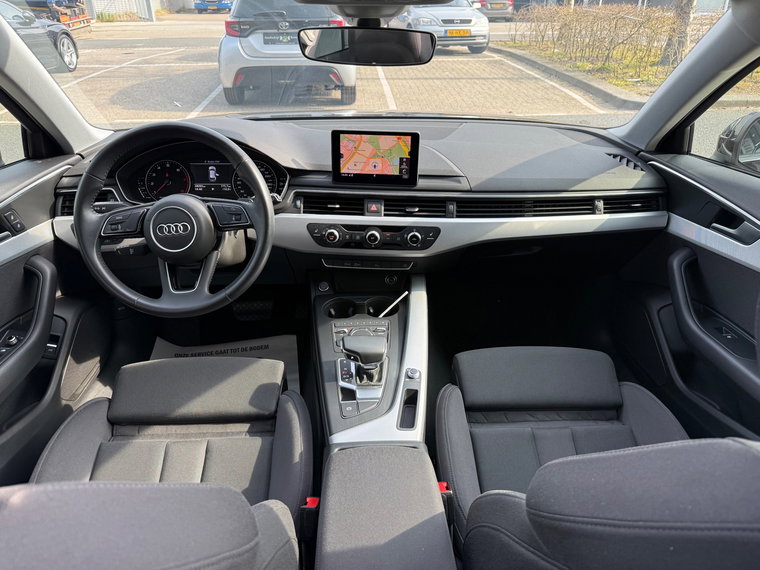 Vehicle Image 23
