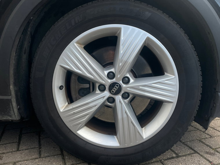 Vehicle Image 31