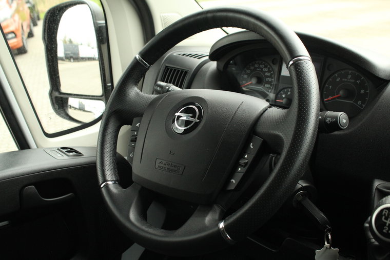 Vehicle Image 22