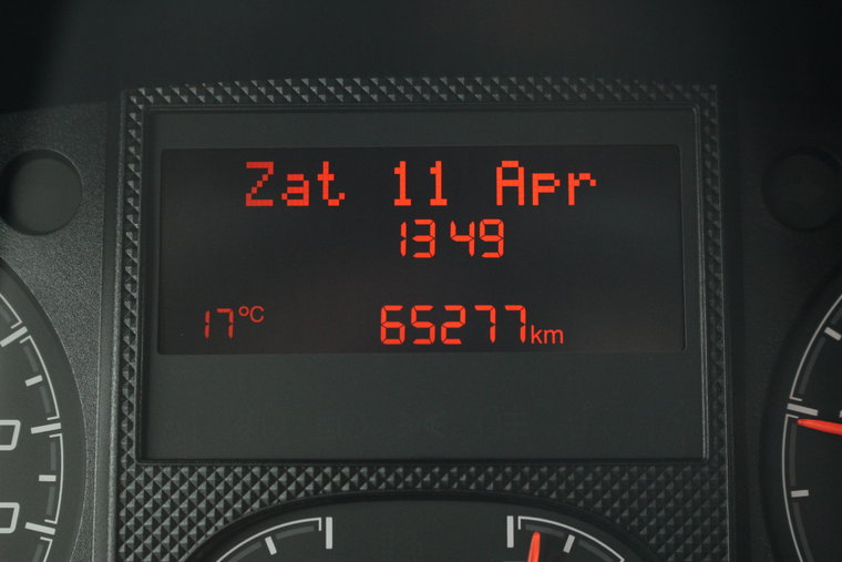 Vehicle Image 25