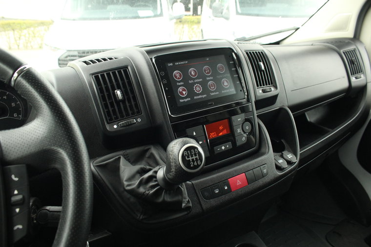 Vehicle Image 26