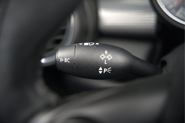 Vehicle Image 33