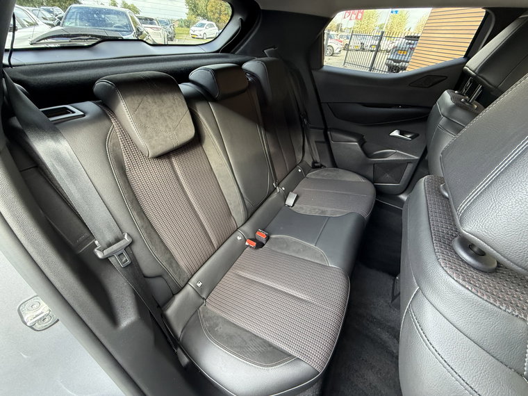 Vehicle Image 45