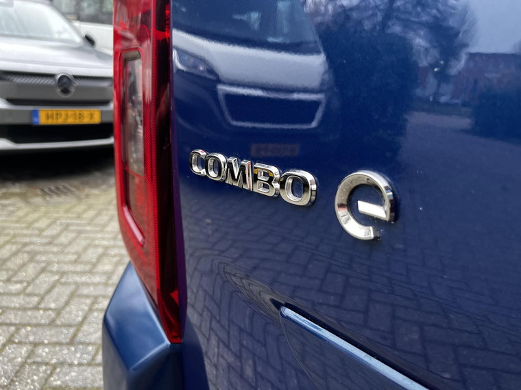 Vehicle Image 37