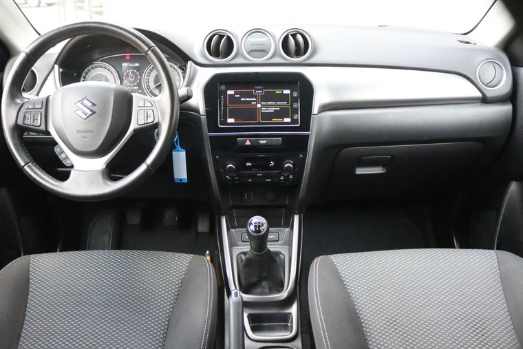 Vehicle Image 6
