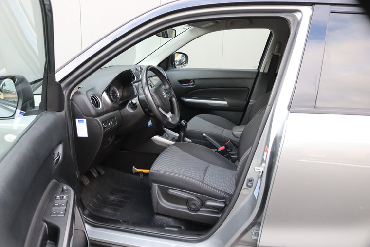 Vehicle Image 7