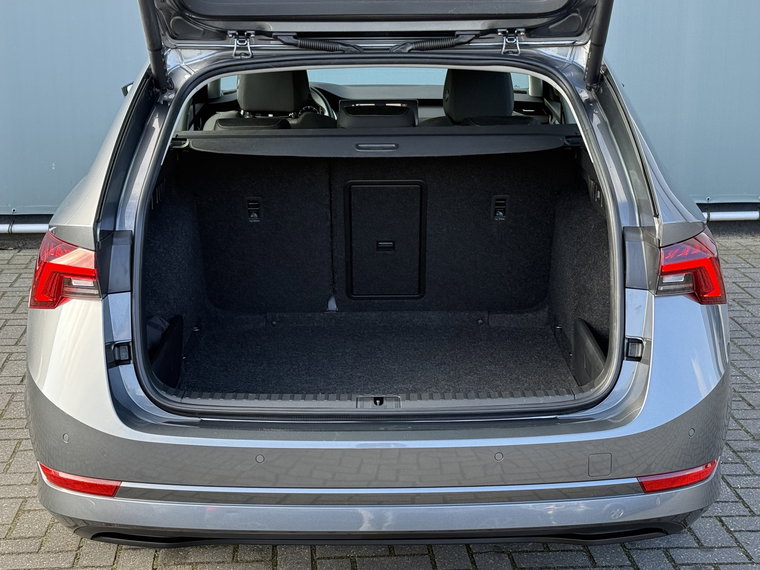Vehicle Image 37