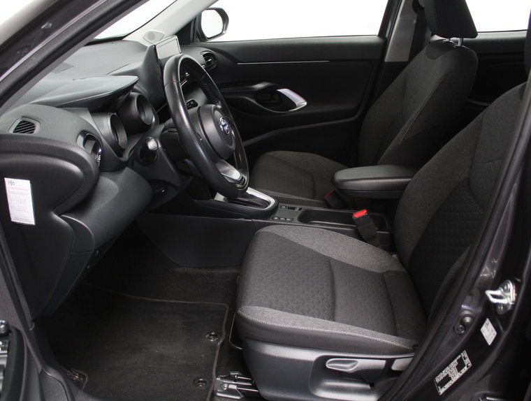 Vehicle Image 32