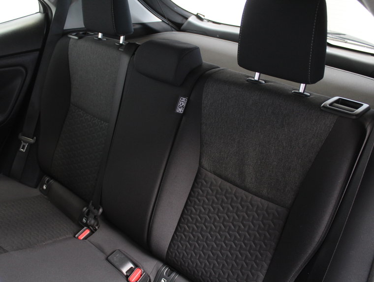 Vehicle Image 35