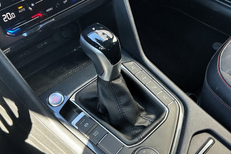 Vehicle Image 24