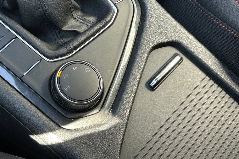 Vehicle Image 29