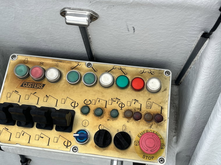 Vehicle Image 21