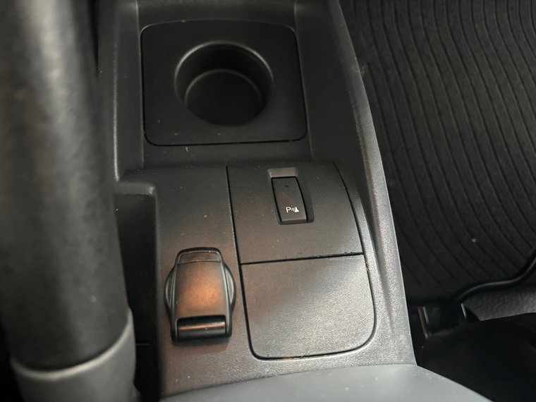 Vehicle Image 24
