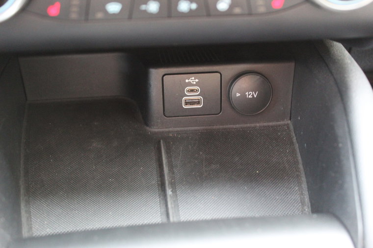 Vehicle Image 23