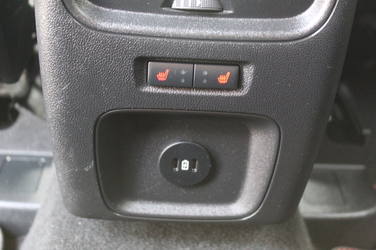 Vehicle Image 33